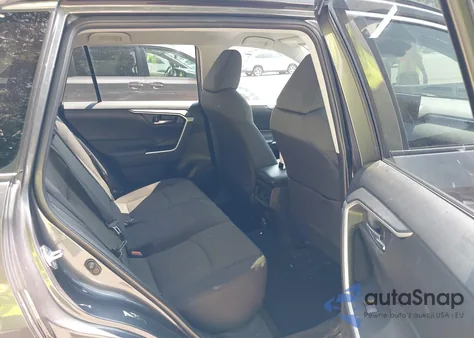 2022 Toyota Rav4 Xle z USA, uszkodzony, nr VIN 2T3P1RFV9NW310895